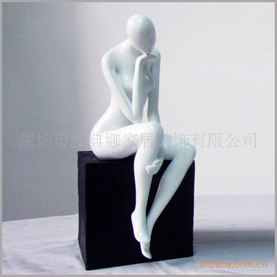 简约装饰的艺术 揭秘现代风格人物摆件的魅力与选购指南
