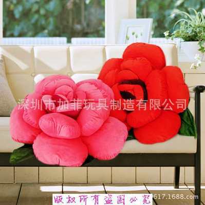 漫谈仿真玫瑰花抱枕 用温柔质感点亮现代家居